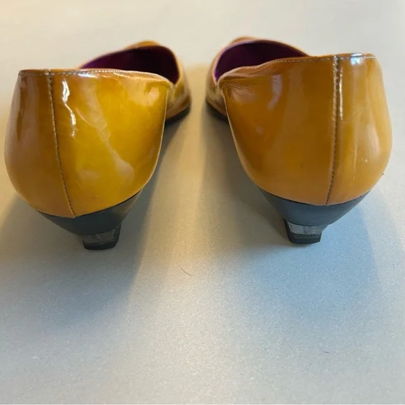 Vintage Gold Arnold Churgin with Wedge Heel - Picture 7 of 13